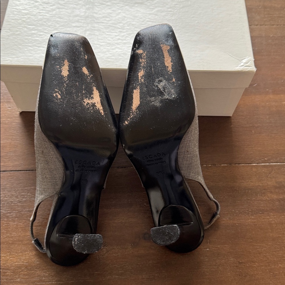 Size 8 38 Escada wool fabric gray Pumps - Picture 8 of 16